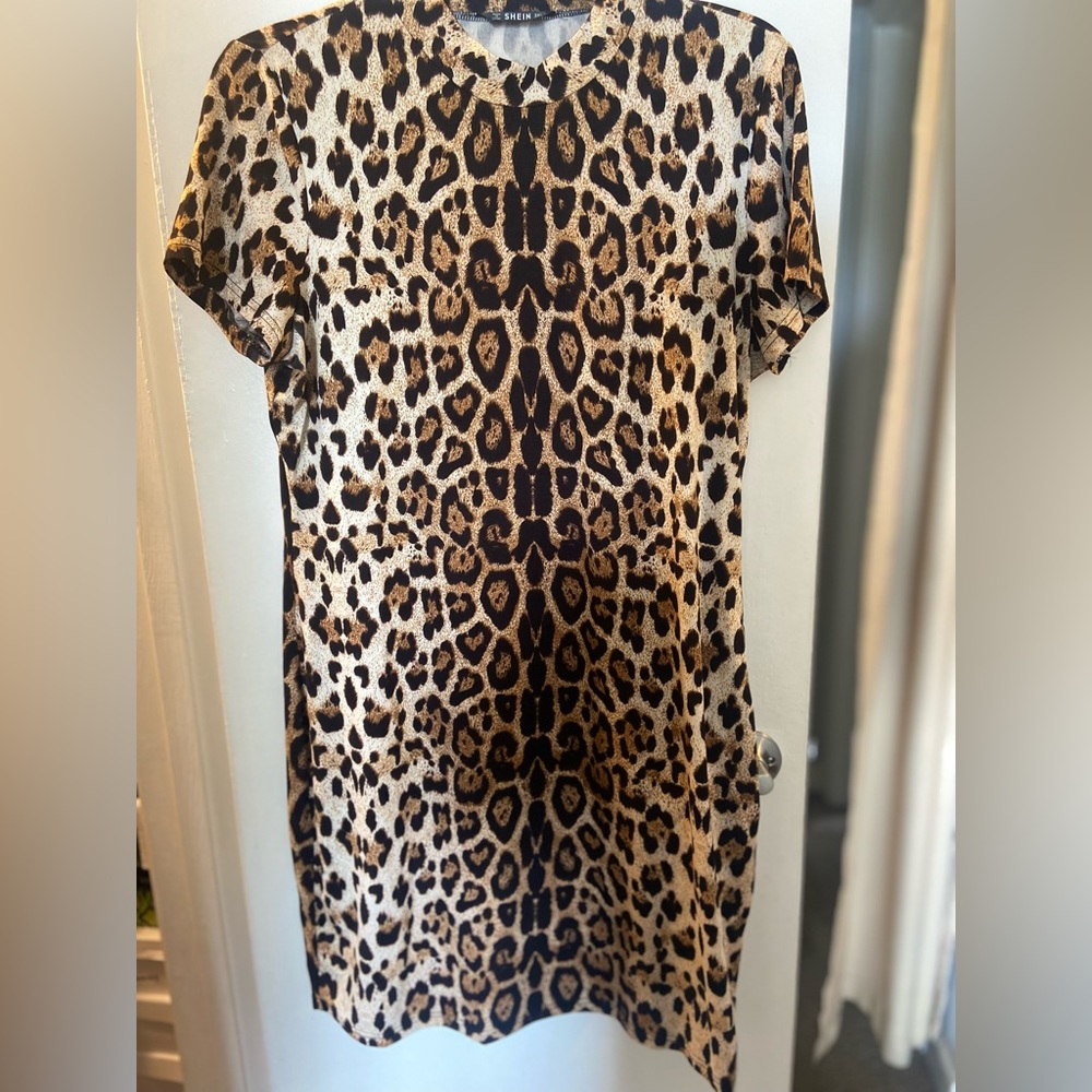 Plus Mock Neck Leopard Print Bodycon Dress